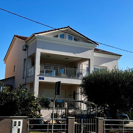 Apartments Villa Lili Umag Extérieur photo