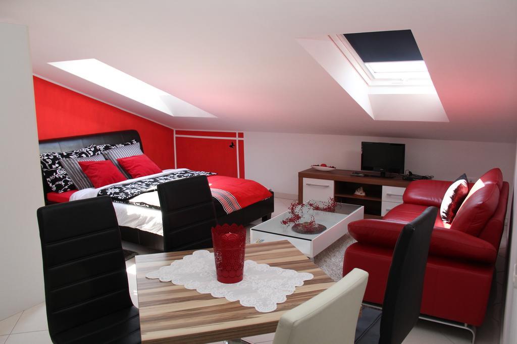 Apartments Villa Lili Umag Chambre photo