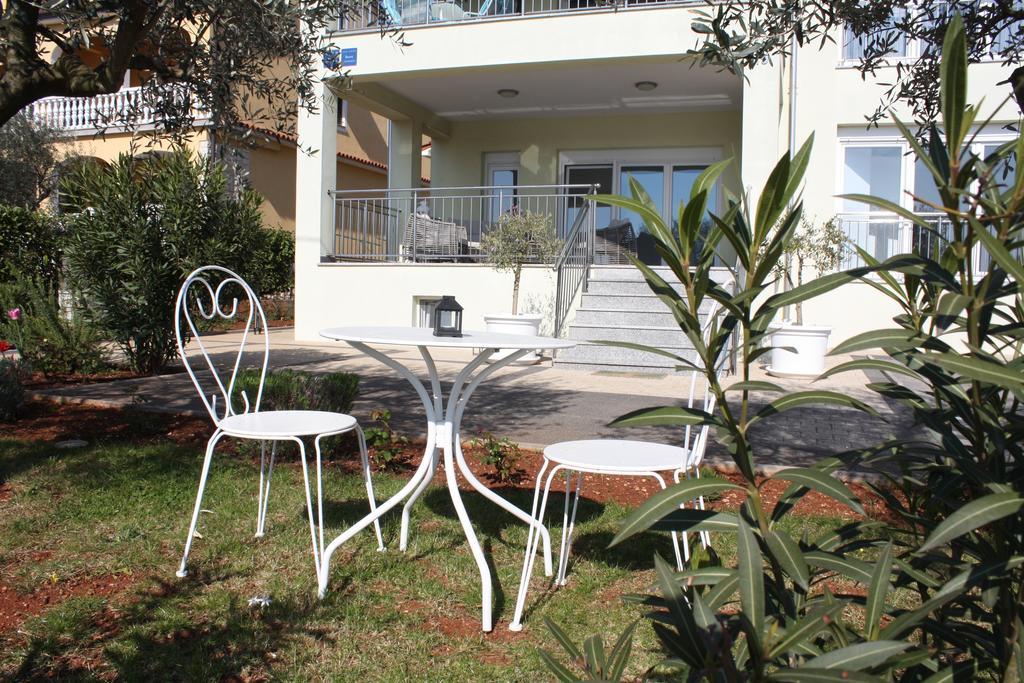 Apartments Villa Lili Umag Extérieur photo