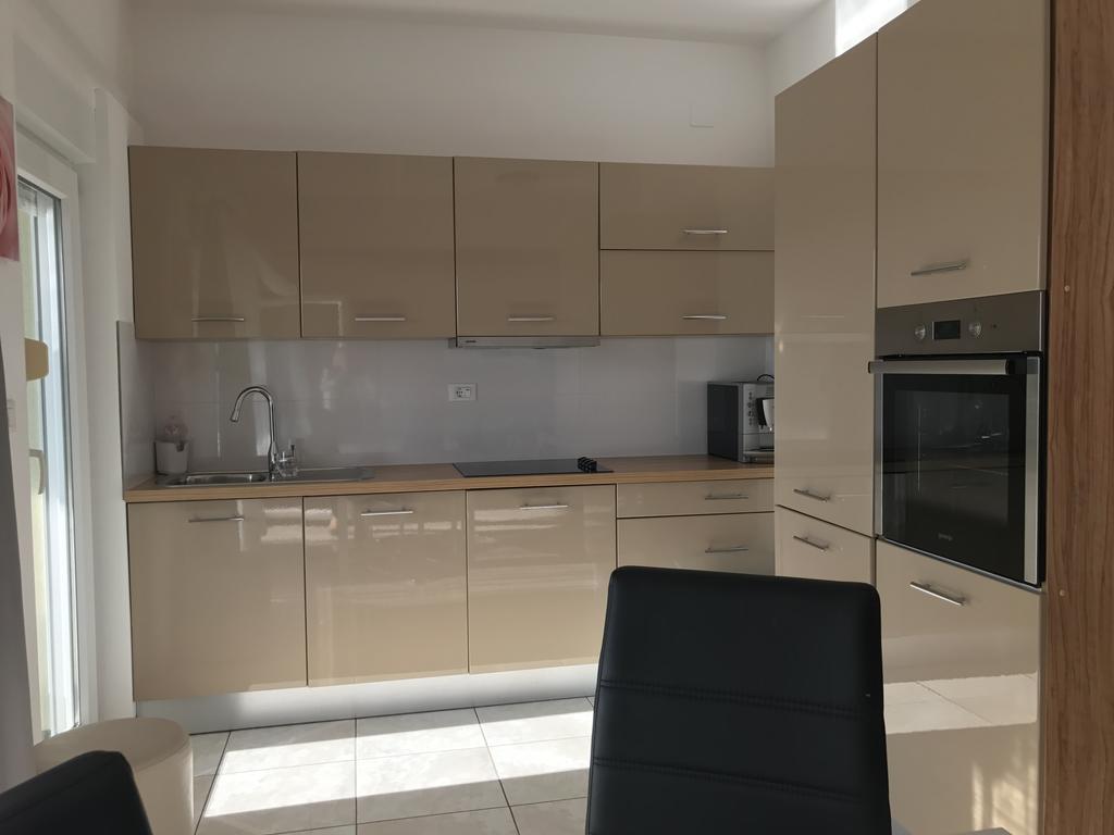 Apartments Villa Lili Umag Extérieur photo